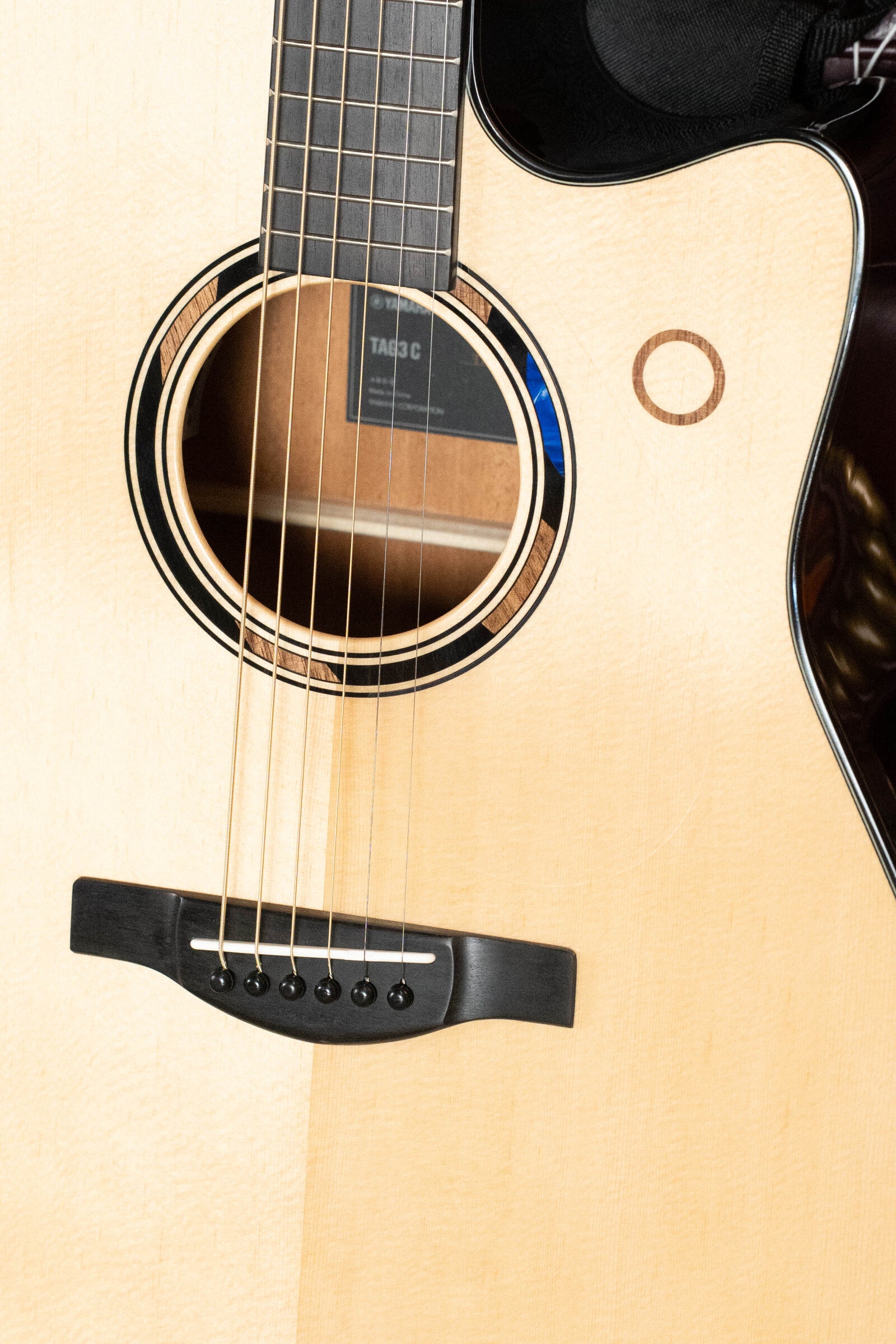 Yamaha TAG3C-NT Sitka/Mahogany Natural Dreadnought Guitar w/the NEWEST TransAcoustic System #0586