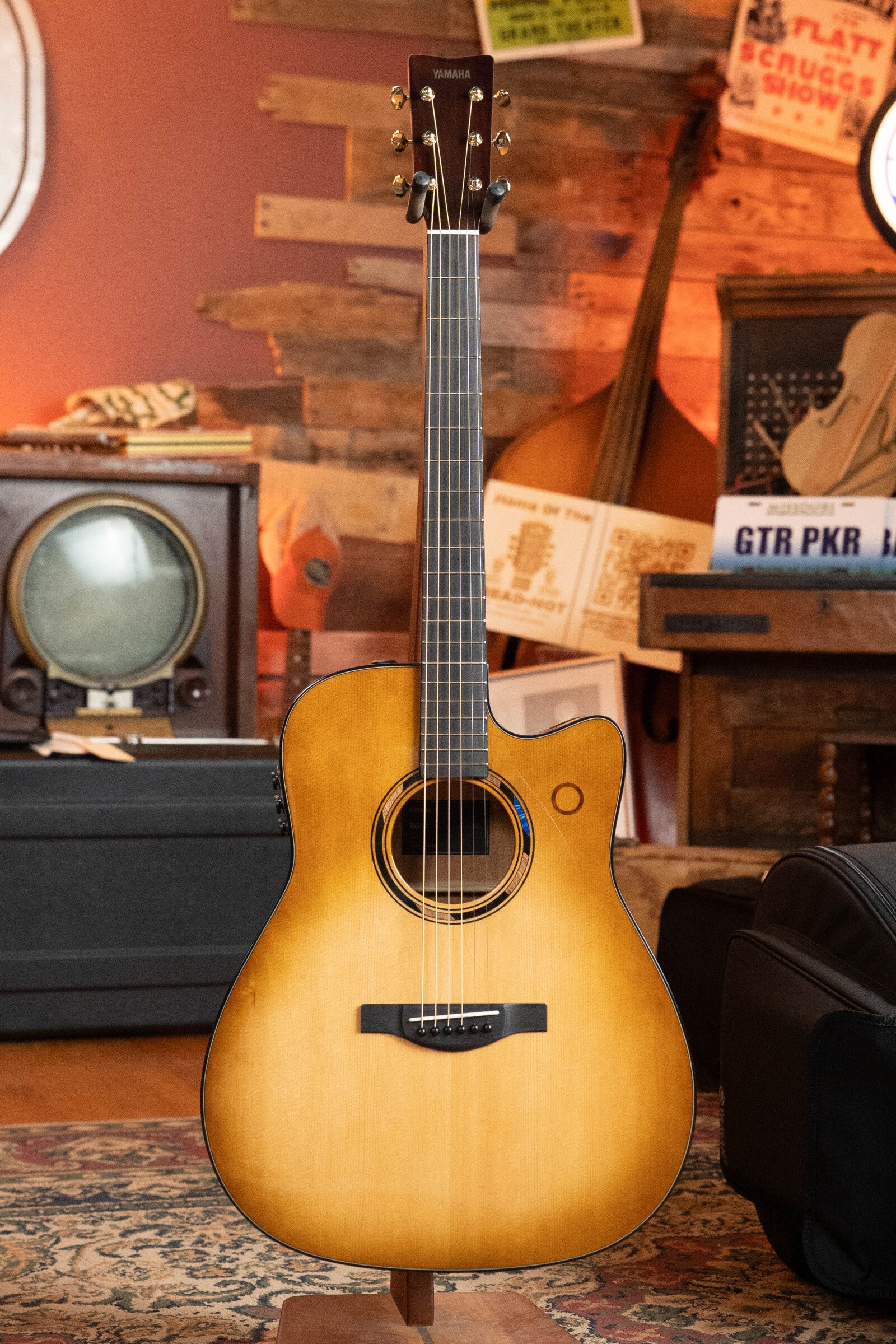 Yamaha TAG3C-SDB Sitka/Mahogany Sandburst Dreadnought Guitar w/the NEWEST TransAcoustic System #0403