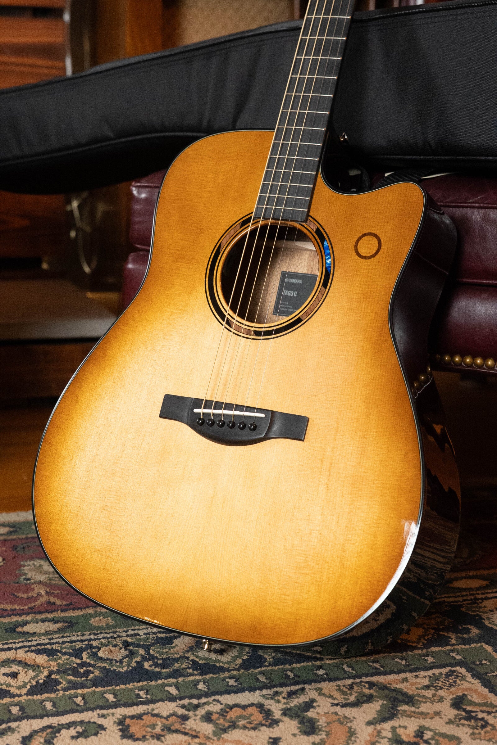 Yamaha TAG3C-SDB Sitka/Mahogany Sandburst Dreadnought Guitar w/the NEWEST TransAcoustic System #0488