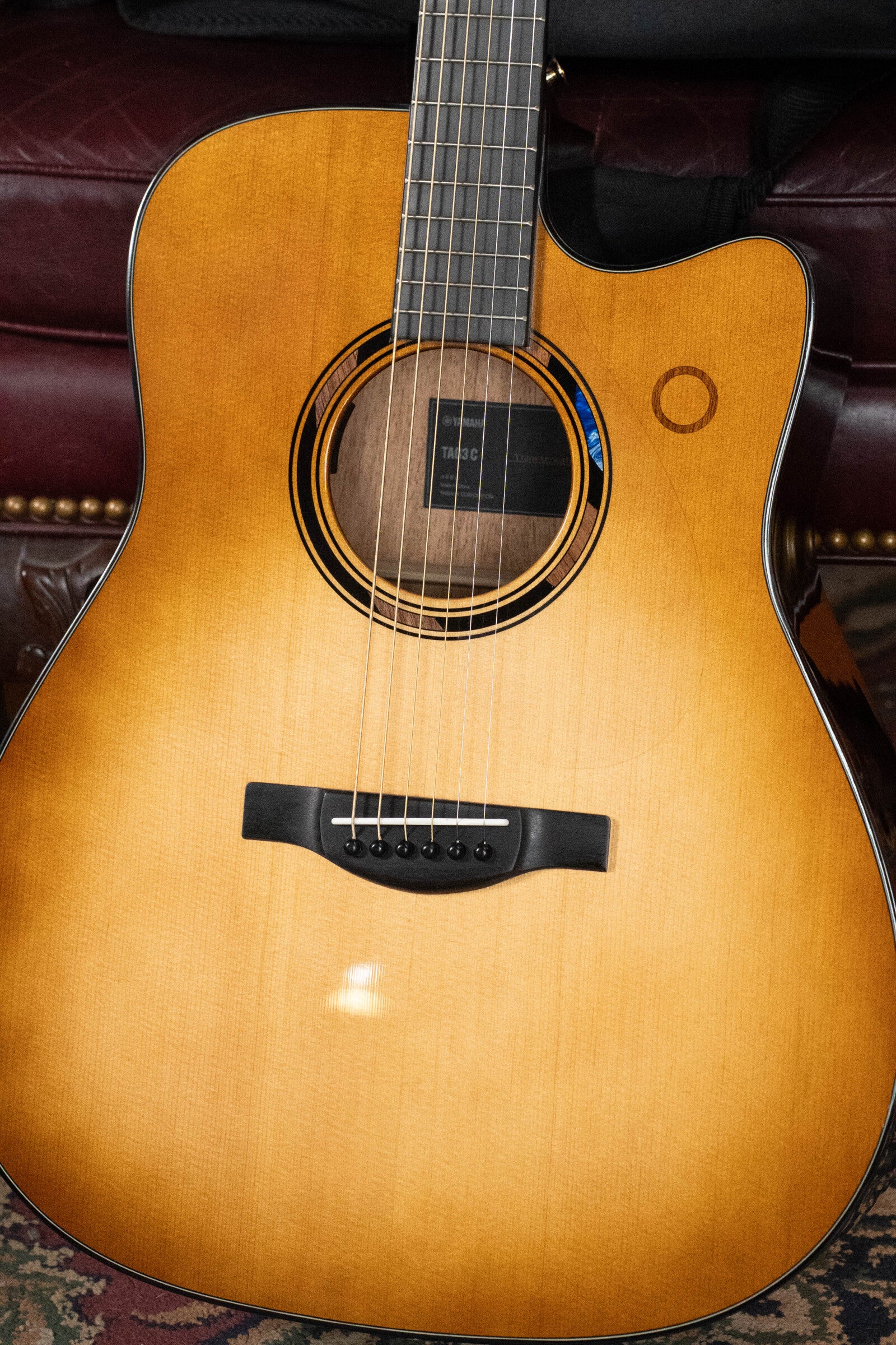 Yamaha TAG3C-SDB Sitka/Mahogany Sandburst Dreadnought Guitar w/the NEWEST TransAcoustic System #0649
